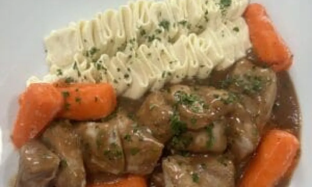 beef burgundy with egg noodles