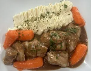 beef burgundy with egg noodles puree