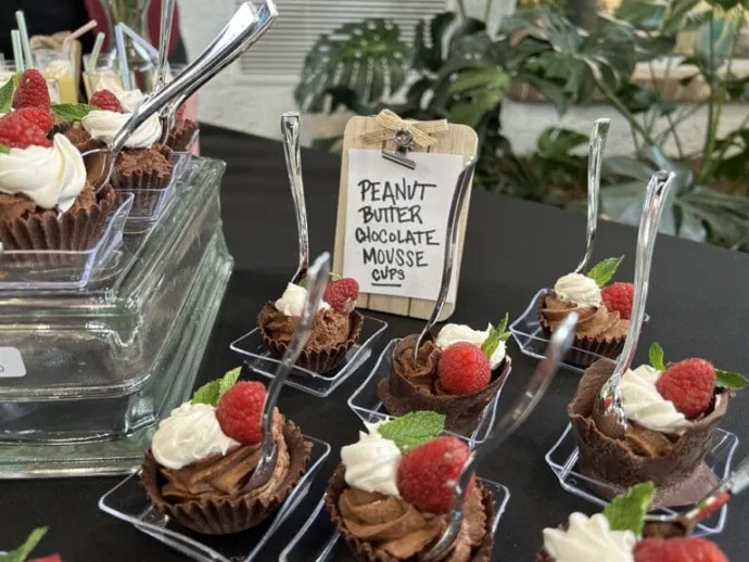 peanut butter chocolate mousse cups